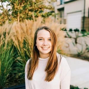 Meet your Posher, Abby